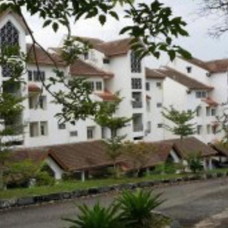 Ayang Homestay Bukit Tinggi Exterior photo